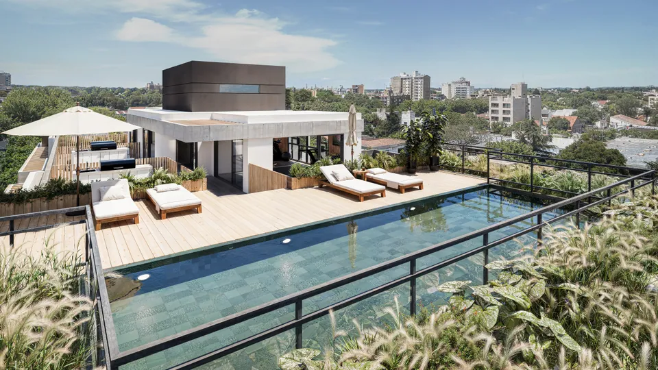 Alvear 1045 · Piscina